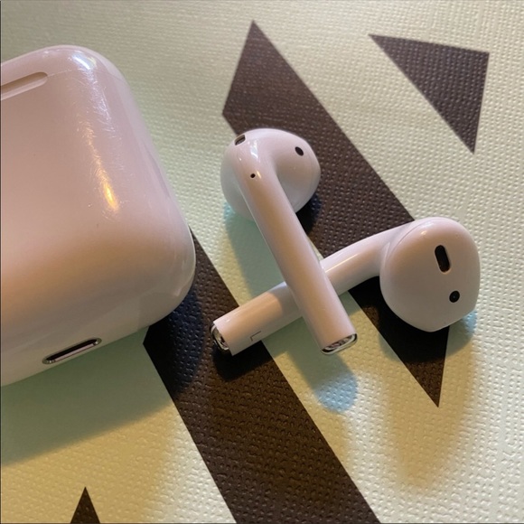 Apple airpods - Picture 4 of 4